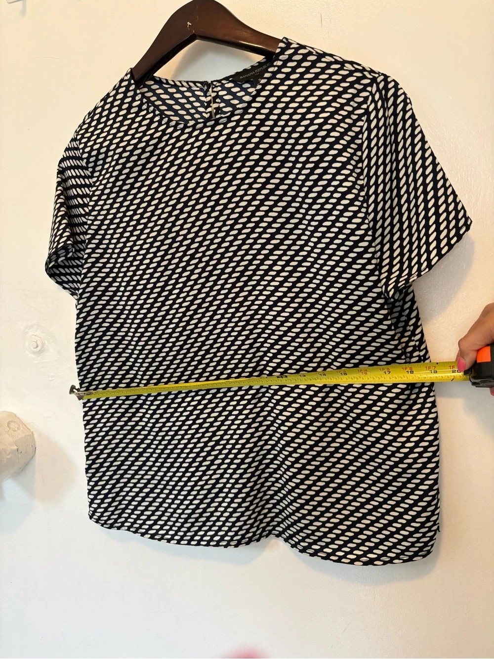 Banana Republic Black and White Geometric Short-Sleeve Top